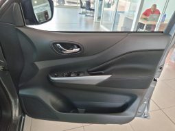 
										Nissan Navara 2.5D Se D Cab At full									