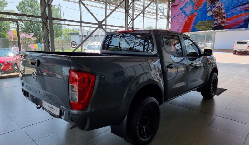 
								Nissan Navara 2.5D Se D Cab At full									
