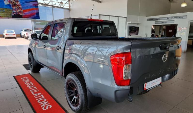 
								Nissan Navara 2.5D Se D Cab At full									