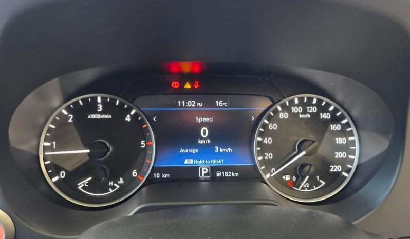 
								Nissan Navara 2.5D Stealth D Cab 4X2 At full									