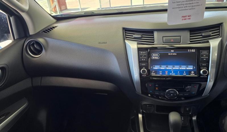 
								Nissan Navara 2.5D Stealth D Cab 4X2 At full									