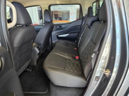 
										Nissan Navara 2.5D Stealth D Cab 4X2 At full									