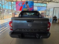 
										Nissan Navara 2.5D Stealth D Cab 4X2 At full									