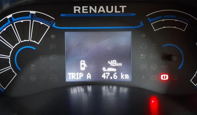 
								Renault Triber 1.0 Evolution full									
