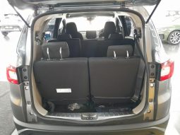 
										Renault Triber 1.0 Evolution full									