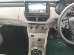 
										Renault Triber 1.0 Techno full									