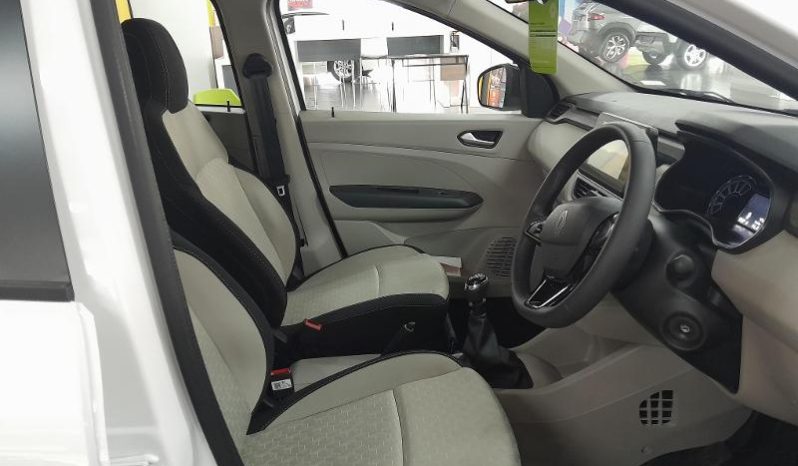 
								Renault Triber 1.0 Techno full									