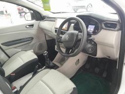 
										Renault Triber 1.0 Techno full									