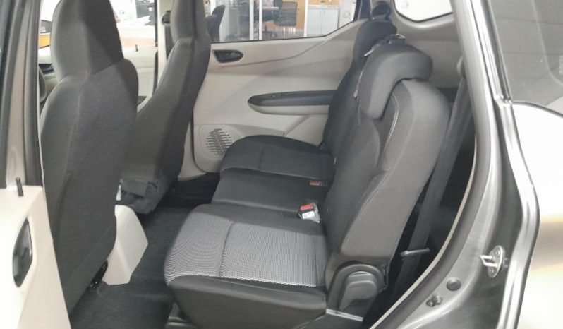 
								Renault Triber 1.0 Evolution full									