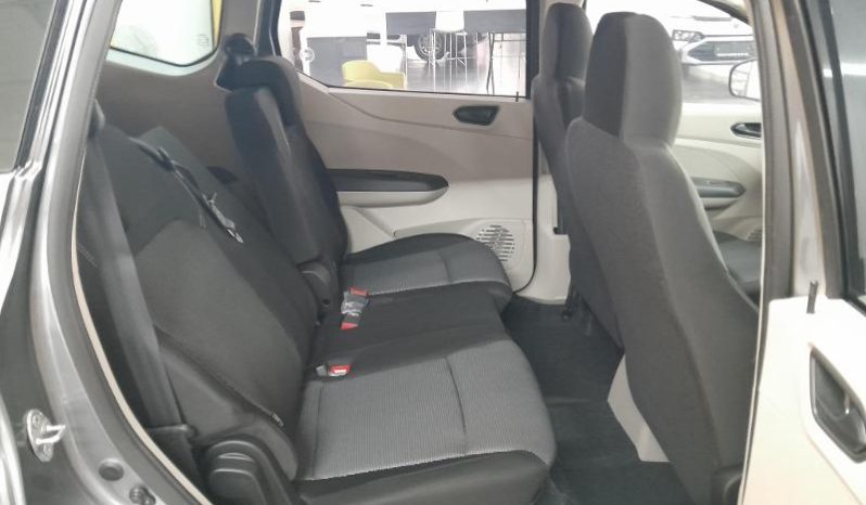 
								Renault Triber 1.0 Evolution full									