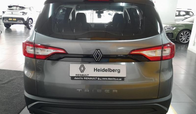 
								Renault Triber 1.0 Evolution full									