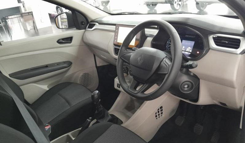 
								Renault Triber 1.0 Evolution full									