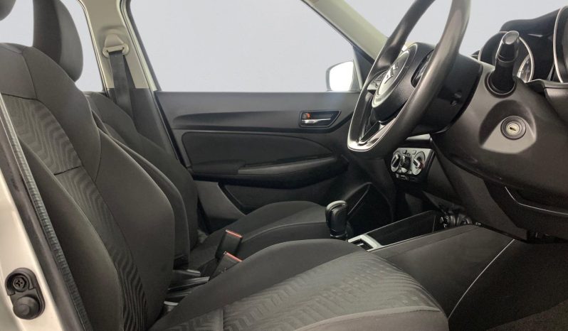 
								Suzuki Swift 1.2I Gl Amt full									