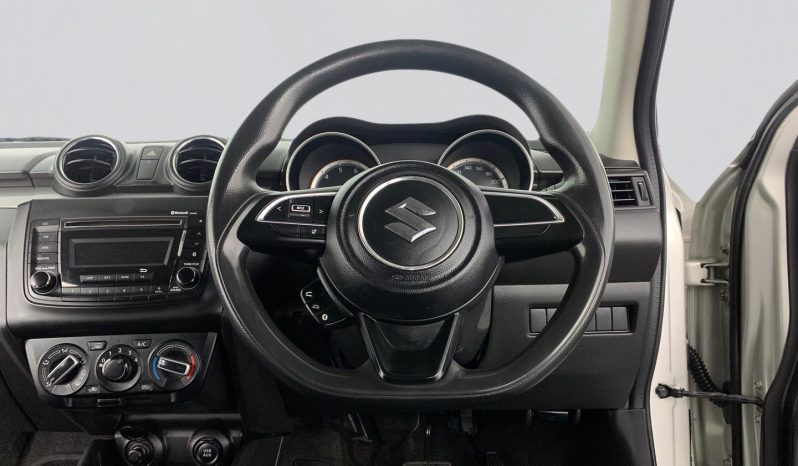 
								Suzuki Swift 1.2I Gl Amt full									