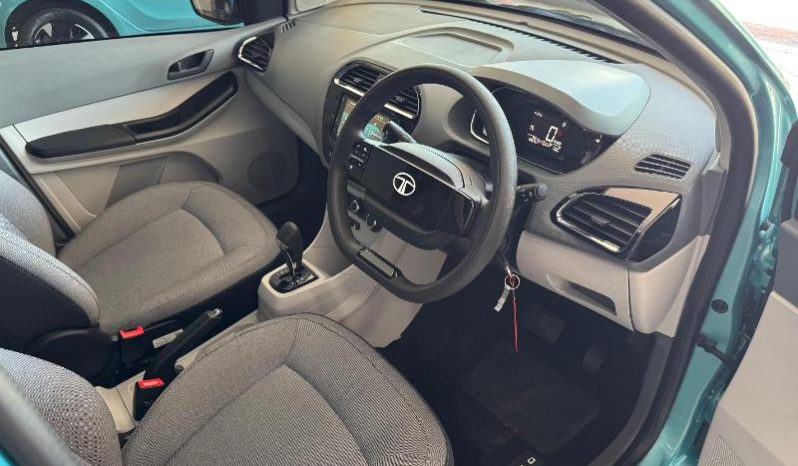 
								Tata Tiago 1.2 Xt Amt full									