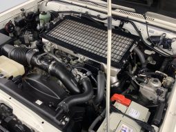 
										Toyota Land Cruiser 76 4.5D V8 Station Wagon full									