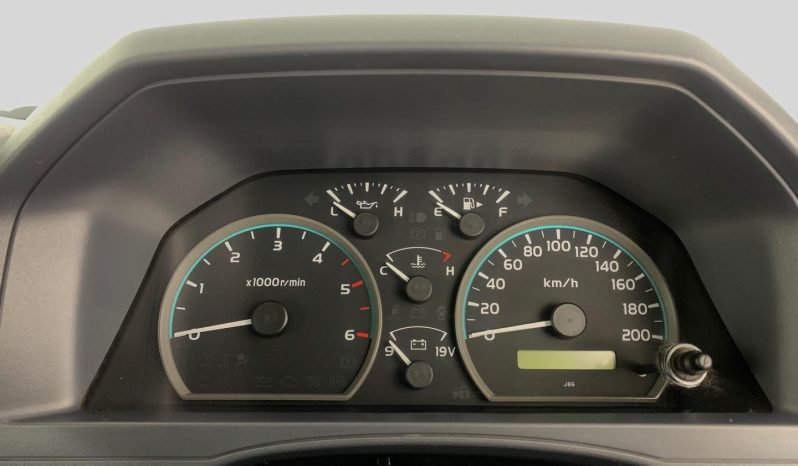 
								Toyota Land Cruiser 76 4.5D V8 Station Wagon full									