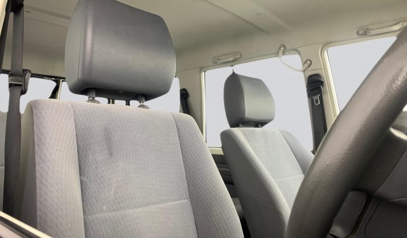 
								Toyota Land Cruiser 76 4.5D V8 Station Wagon full									