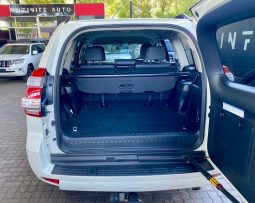 
										Toyota Land Cruiser Prado 3.0DT Tx At full									