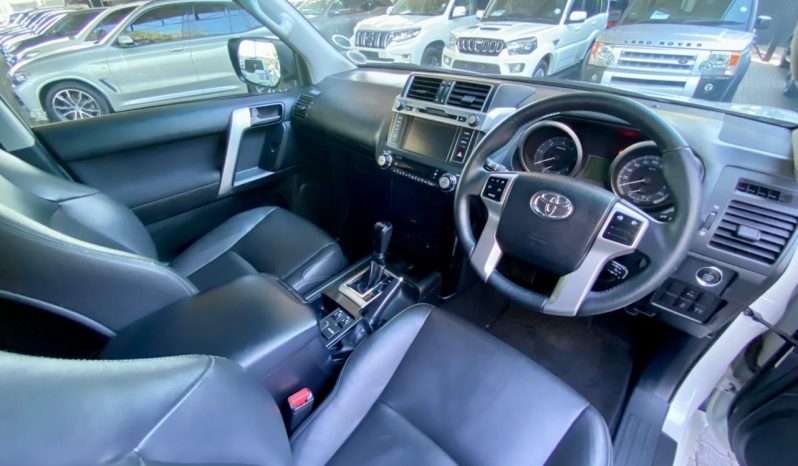 
								Toyota Land Cruiser Prado 3.0DT Tx At full									