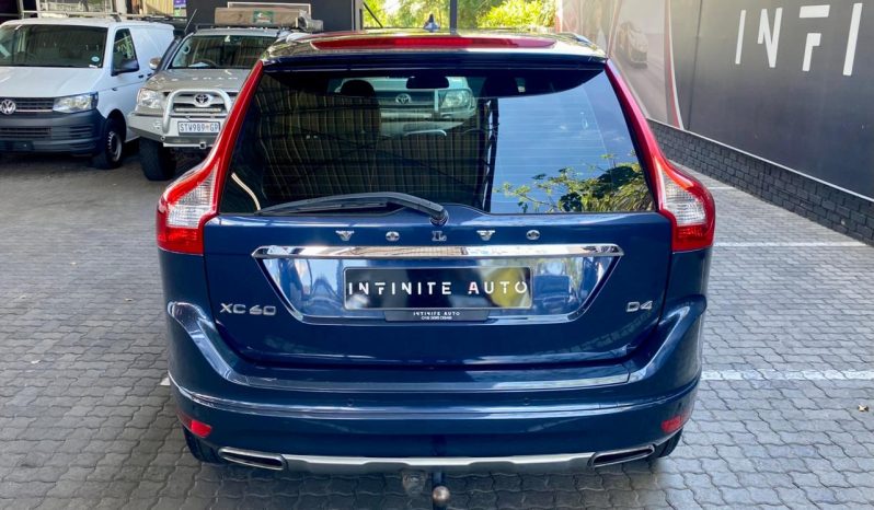 
								Volvo Xc60 D4 Elite Geartronic full									