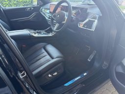 
										BMW X7 Xdrive M60i M Performance Pro full									