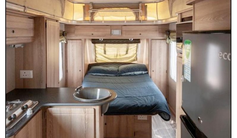 
								Caravan Gypsey Regal full									