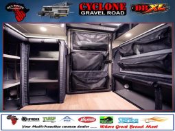 
										Caravan Outbound Cyclone DBxl full									