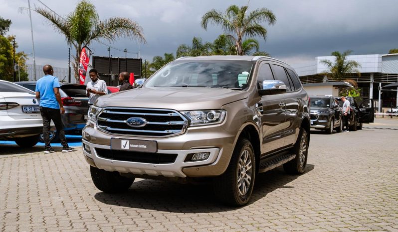 
								Ford Everest 2.0Bi-Turbo XLT full									