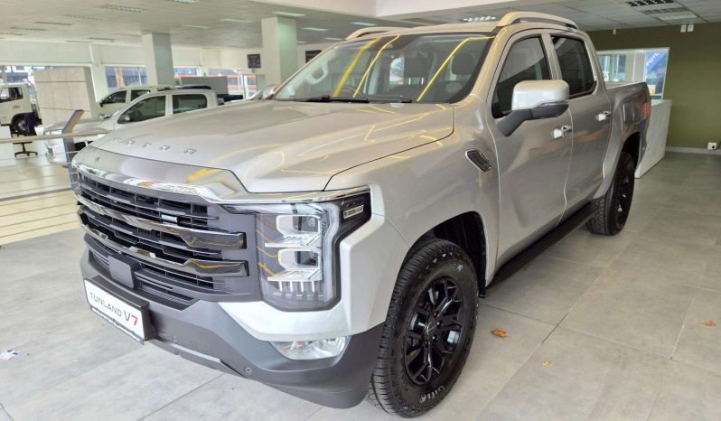 
								FOTON TUNLAND TUNLAND 2.0D V7 VLX 4X4 A/T P/U D/C full									