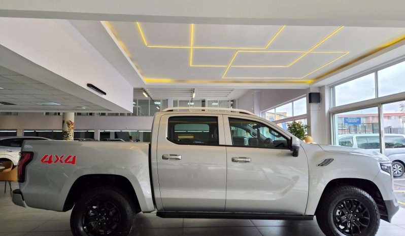 
								FOTON TUNLAND TUNLAND 2.0D V7 VLX 4X4 A/T P/U D/C full									
