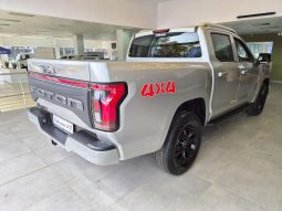 
										FOTON TUNLAND TUNLAND 2.0D V7 VLX 4X4 A/T P/U D/C full									