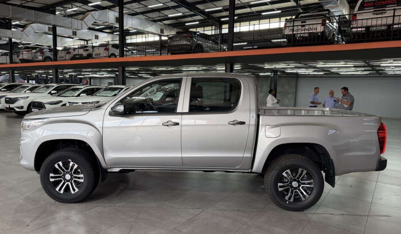 
								FOTON TUNLAND TUNLAND 2.0T G7 ELITE A/T P/U D/C full									