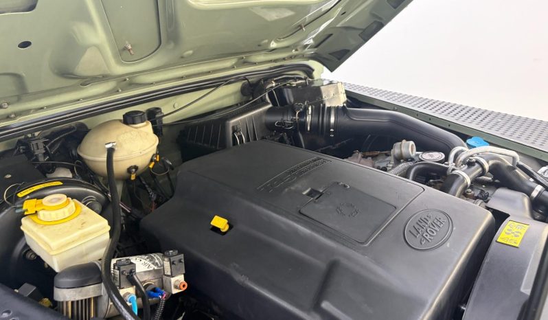 
								Land Rover Defender 110 2.5 Td5 D/cab full									