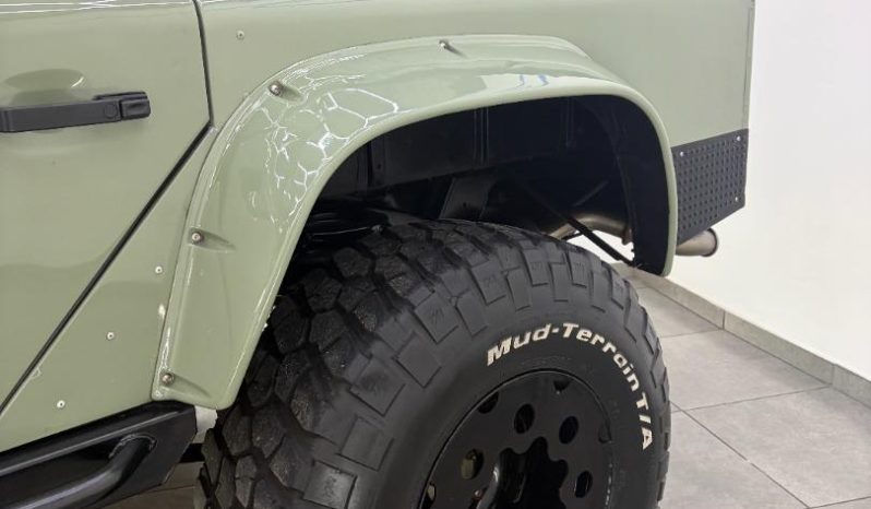 
								Land Rover Defender 110 2.5 Td5 D/cab full									