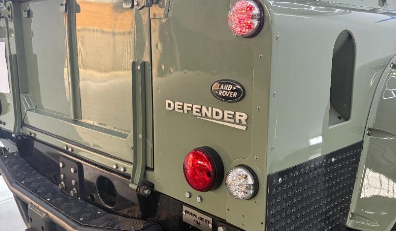 
								Land Rover Defender 110 2.5 Td5 D/cab full									