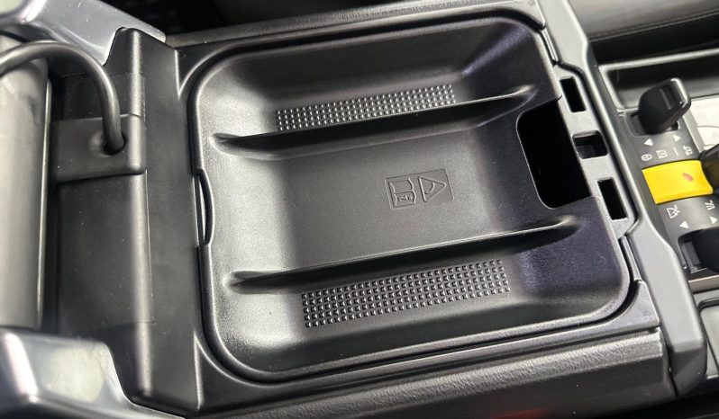 
								Land Rover Discovery 3 2.7 Tdv6 Hse Commandshift full									