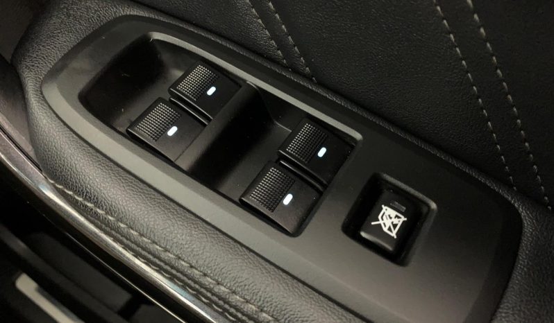 
								Land Rover Discovery 3 2.7 Tdv6 Hse Commandshift full									