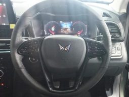 
										Mahindra XUV 3X0 1.2 AX5 MT full									
