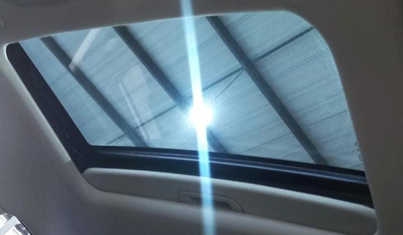 
								Mahindra XUV 3X0 1.2 AX5 MT full									