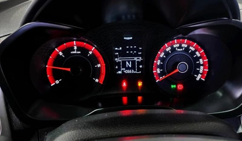 
								Mahindra Xuv300 1.5D W6 full									
