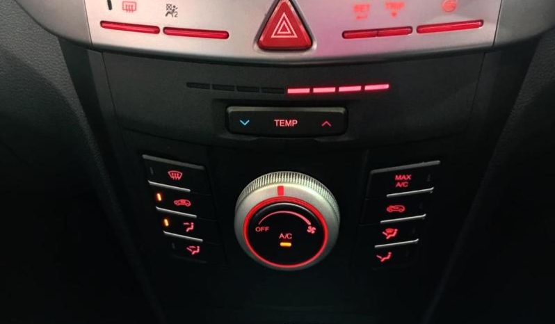 
								Mahindra Xuv300 1.5D W6 full									