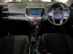 
										Mahindra Xuv300 1.5D W6 full									