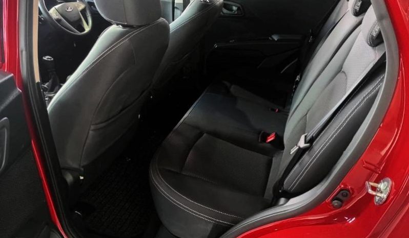 
								Mahindra Xuv300 1.5D W6 full									