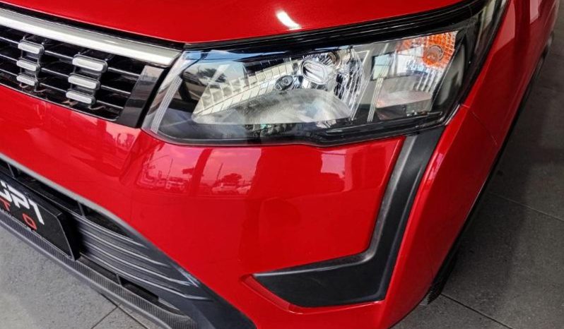 
								Mahindra Xuv300 1.5D W6 full									