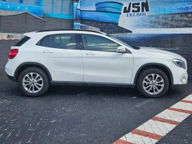 Mercedes Benz Gla Gla 200 7G-Dct