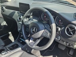 
										Mercedes Benz Gla Gla 200 7G-Dct full									