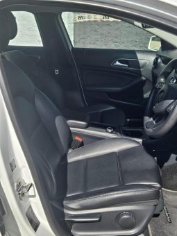 
										Mercedes Benz Gla Gla 200 7G-Dct full									