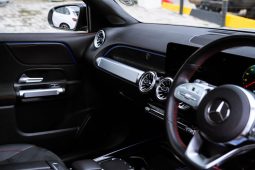 
										Mercedes-Benz GLB GLB250 AMG Line full									