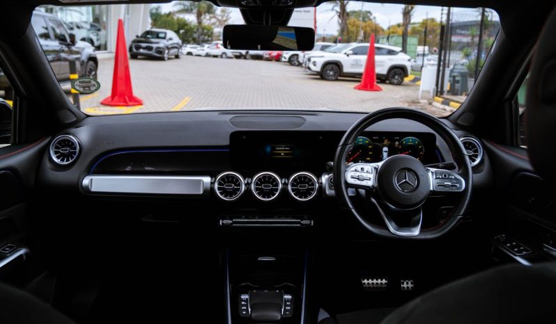 
								Mercedes-Benz GLB GLB250 AMG Line full									